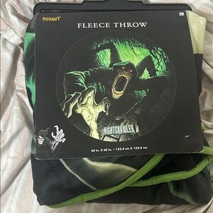 Spirit Fleece Throw - Black and Green